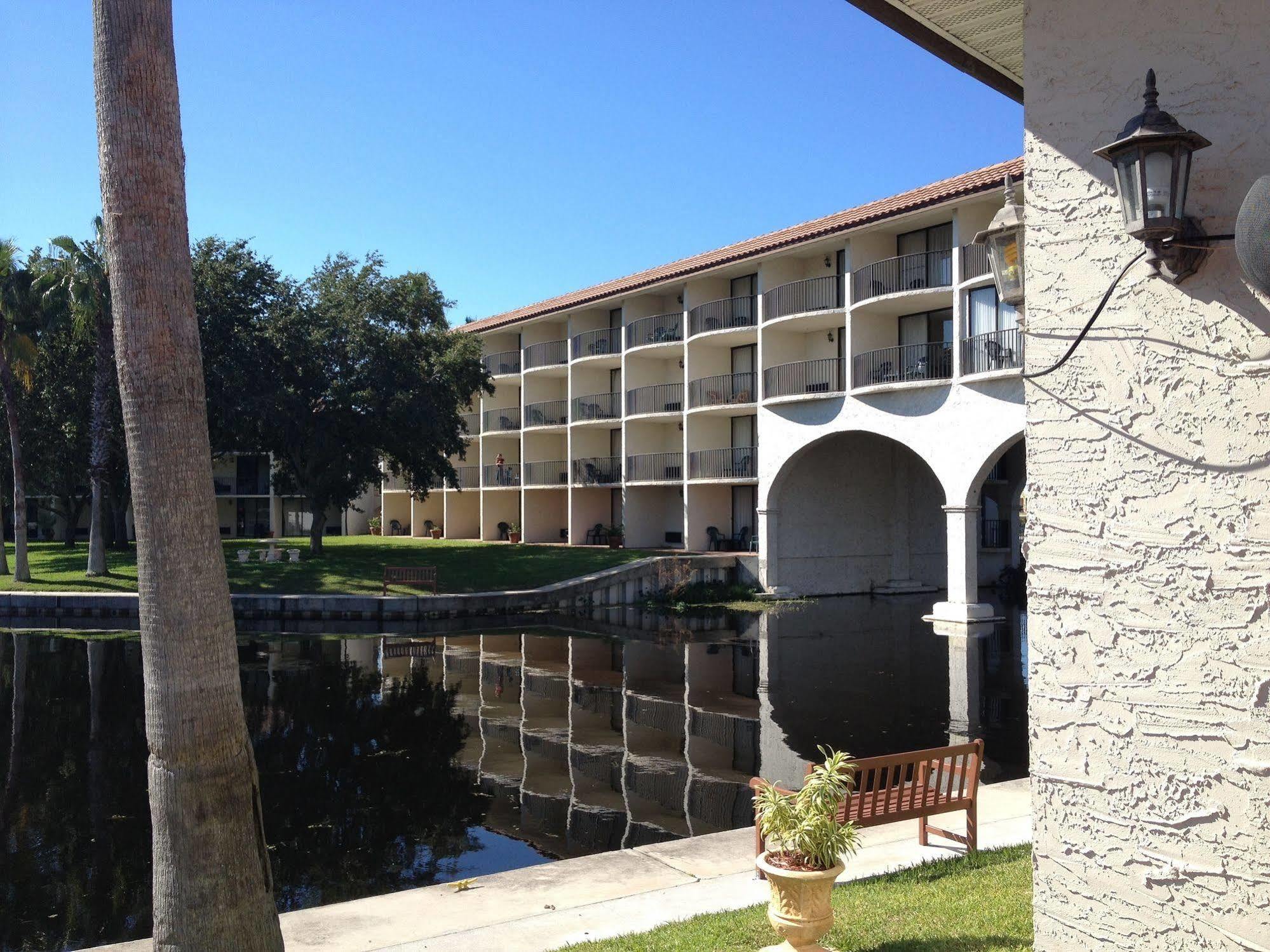 Vista Inn Lake Tarpon Palm Harbor Dış mekan fotoğraf