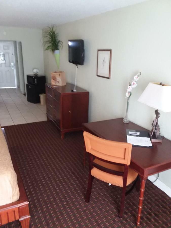 Vista Inn Lake Tarpon Palm Harbor Dış mekan fotoğraf